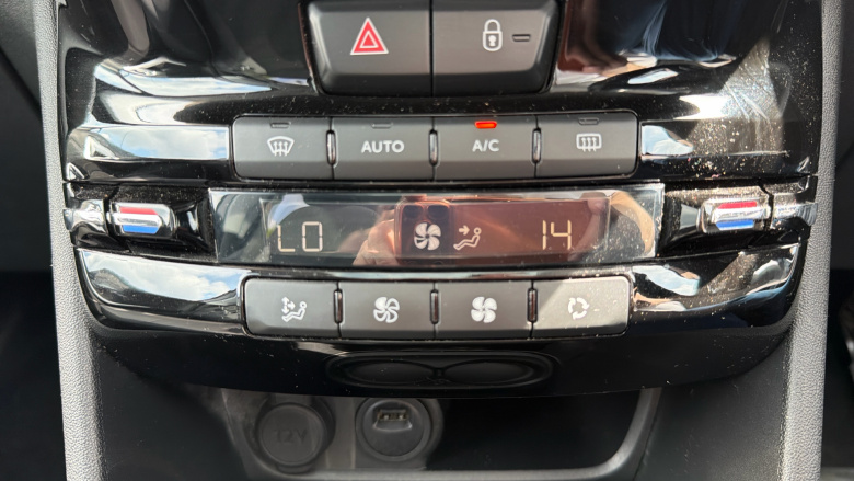 Peugeot 2008 1.2 PureTech 110 Allure Premium 5dr Petrol Estate